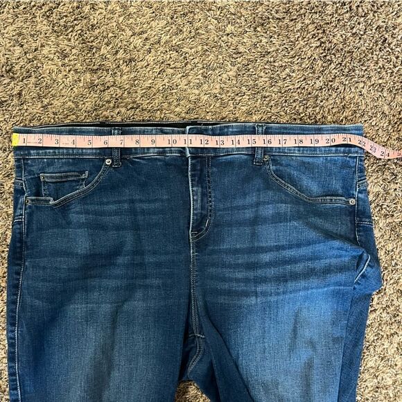 Torrid Bombshell Skinny Premium Stretch High-Rise Jean 24 Tall - Picture 14 of 16